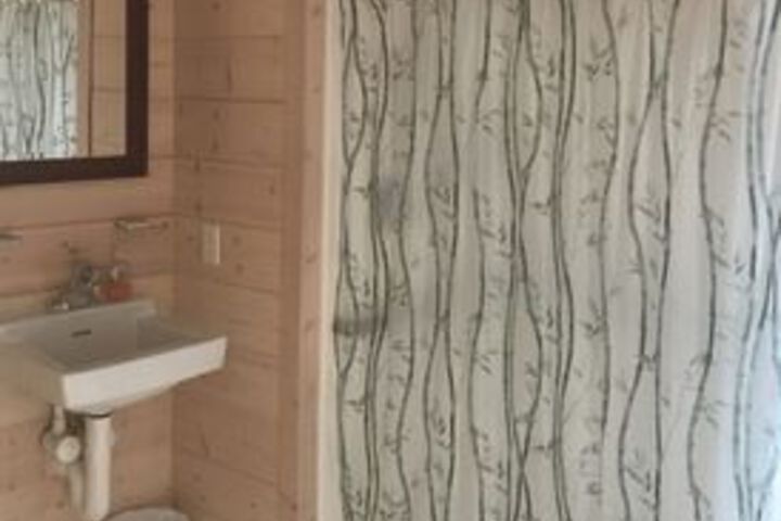 Room 2 of 21