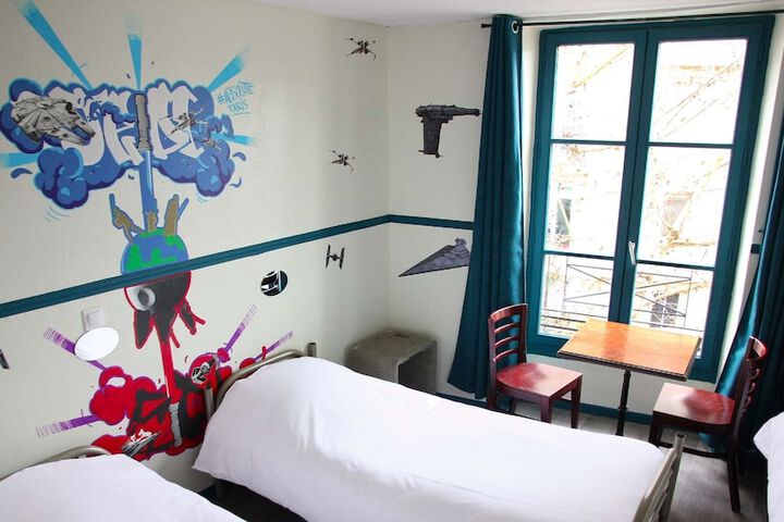Room 11 of 42