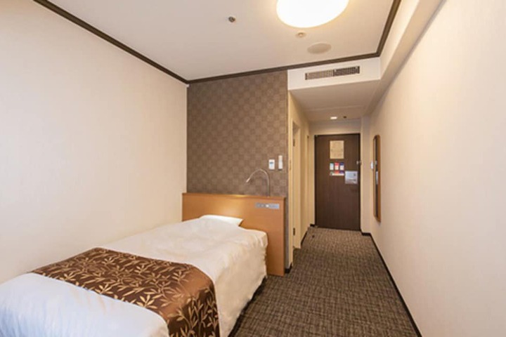 Room 13 of 41
