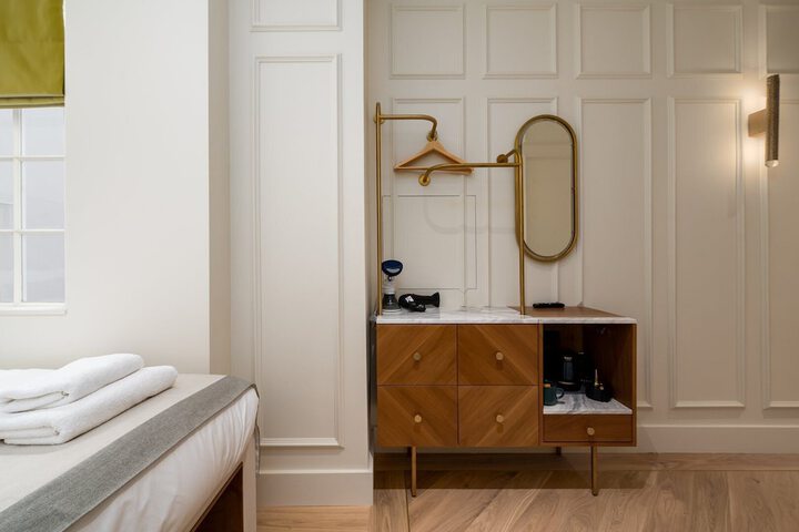 Room 69 of 280
