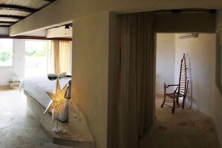 Room 21 of 77