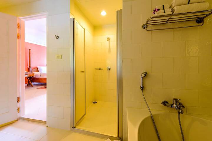 Clean Restrooms
