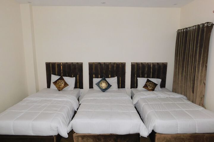 Room 9 of 9