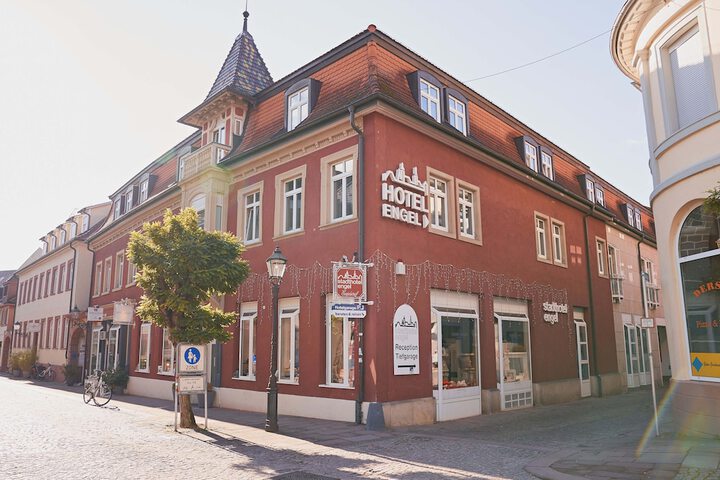 Hotel 90 of 94