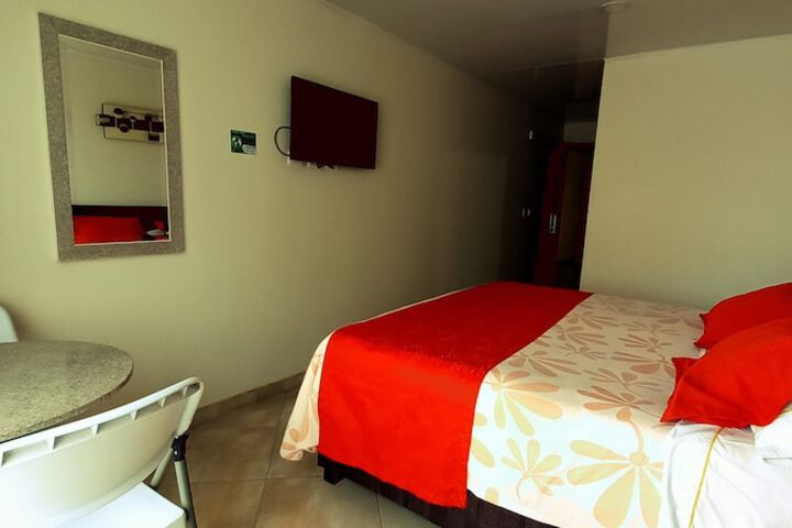 Room 18 of 40