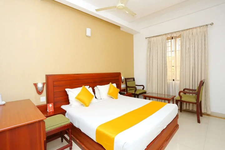 Room 3 of 16