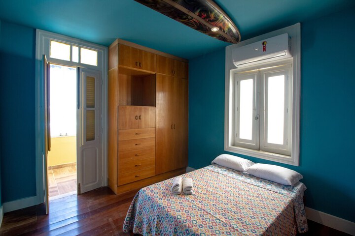 Room 12 of 115