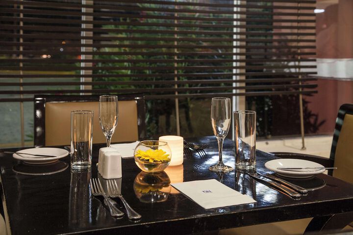 Dining Photos