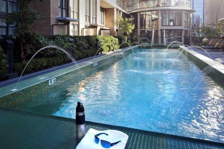 Pool 33 of 44