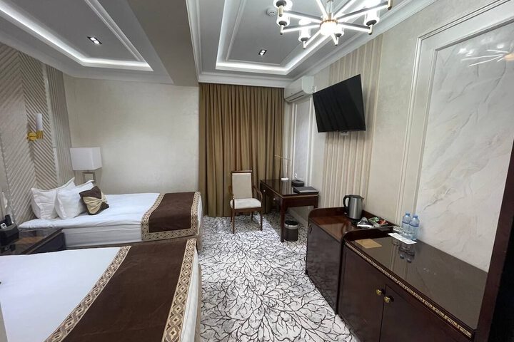 Room 21 of 49