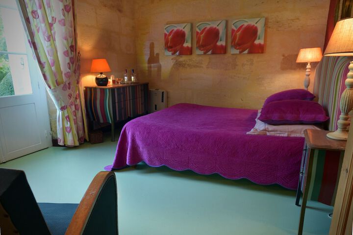 Room 6 of 53