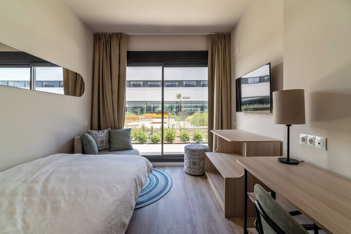 Room 5 of 31
