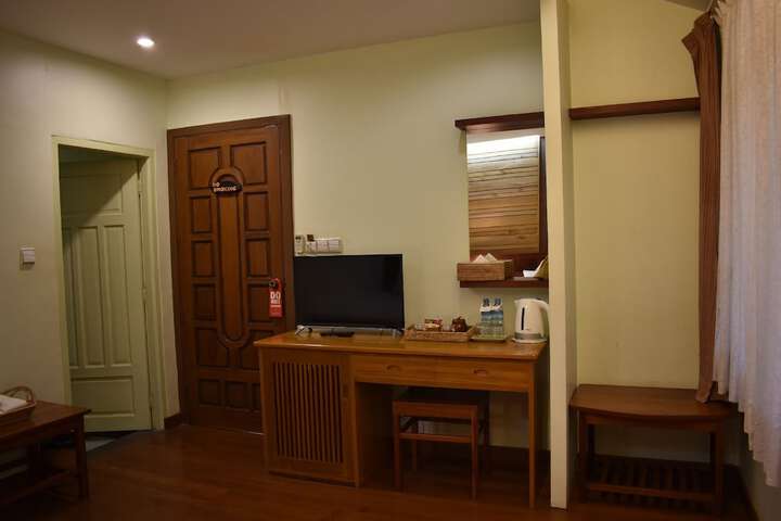 Room 12 of 54