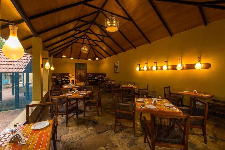 Dining Photos