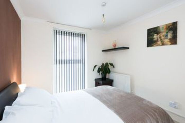 Room 10 of 19
