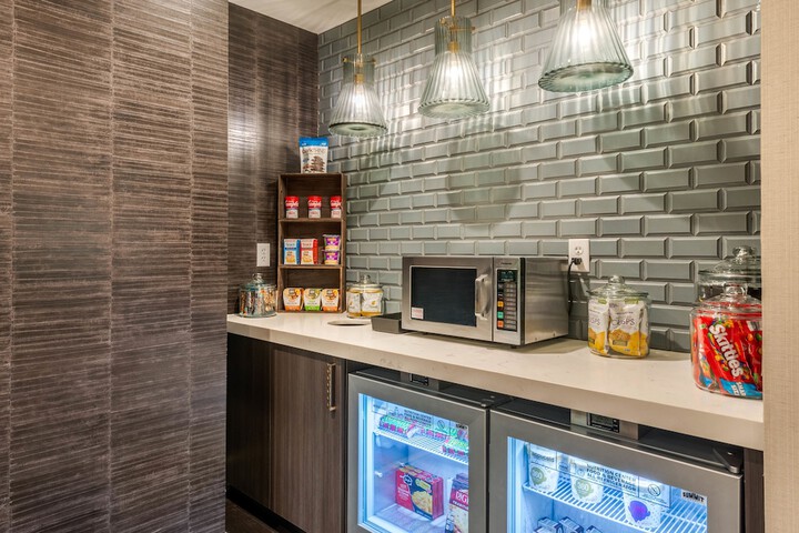 Snack bar
