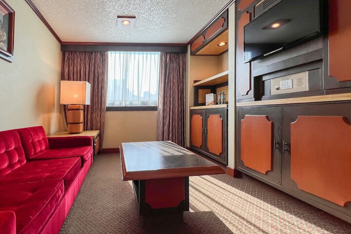 Room 37 of 50