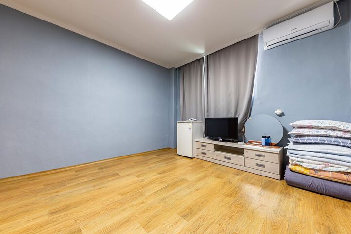 Room 55 of 60