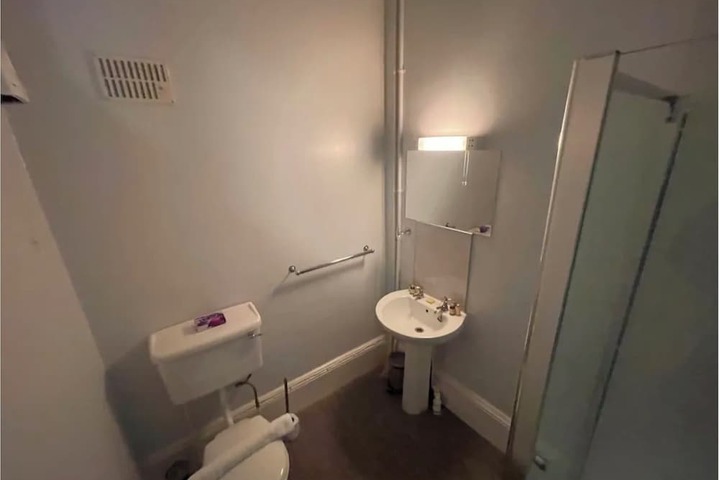 Room 101 of 132
