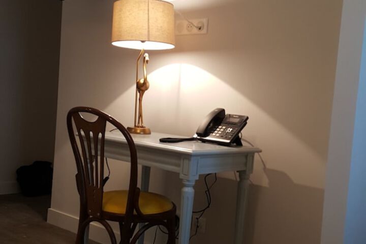 Room 11 of 62