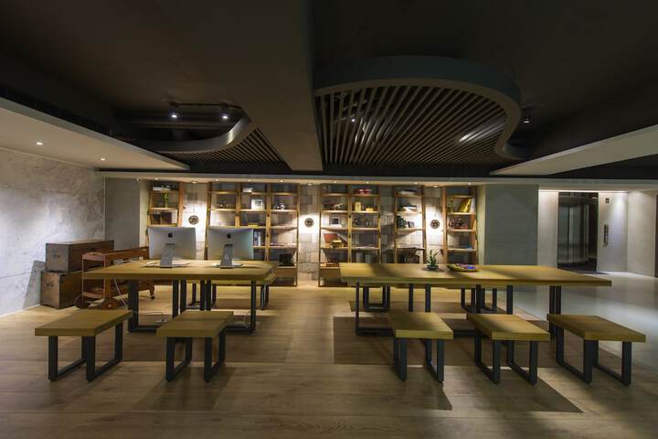 Lobby Photos