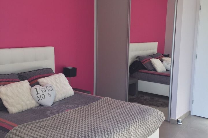 Room 11 of 13