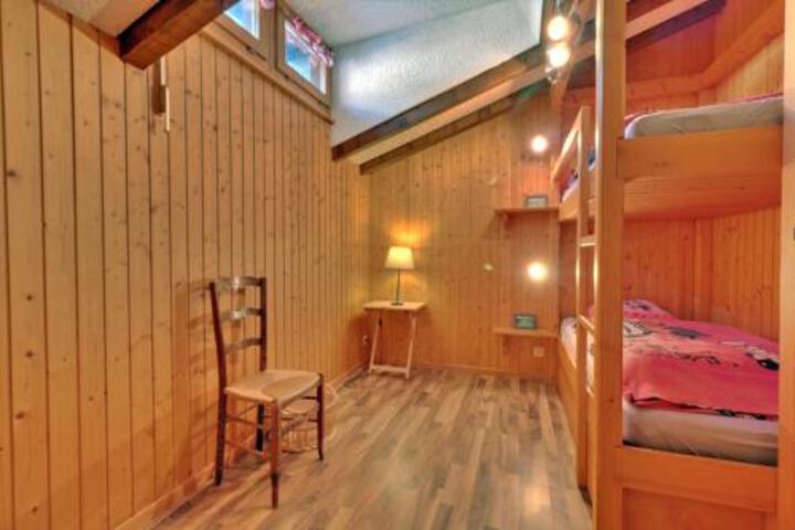 General 2 of 15