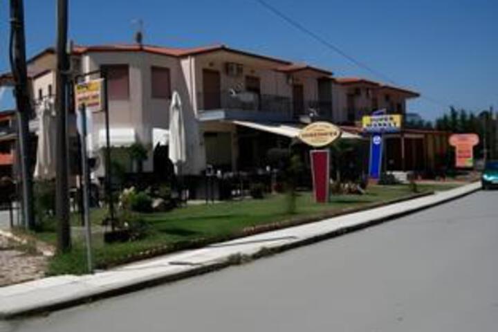 Hotel 3 of 8