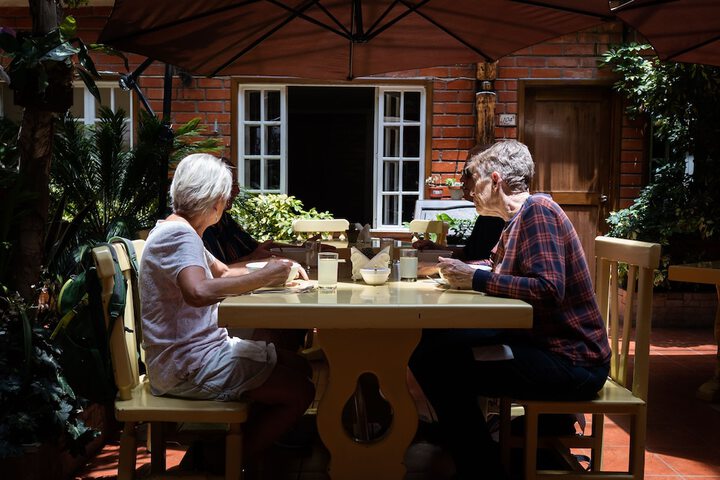 Dining 11 of 14