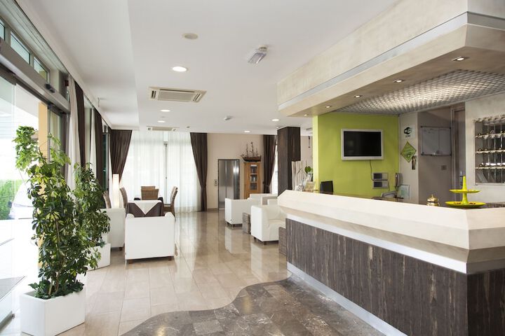 Hotel Interior 4 of 154