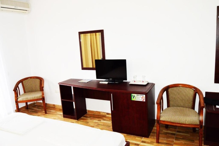Room 3 of 16