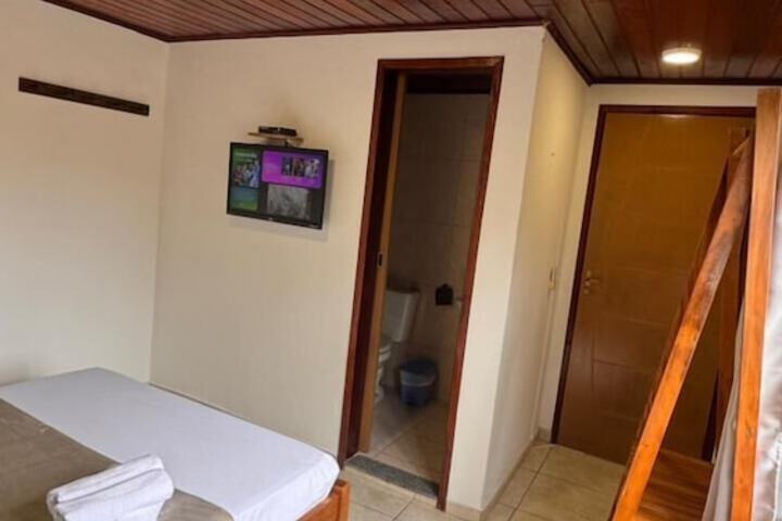 Room 5 of 34
