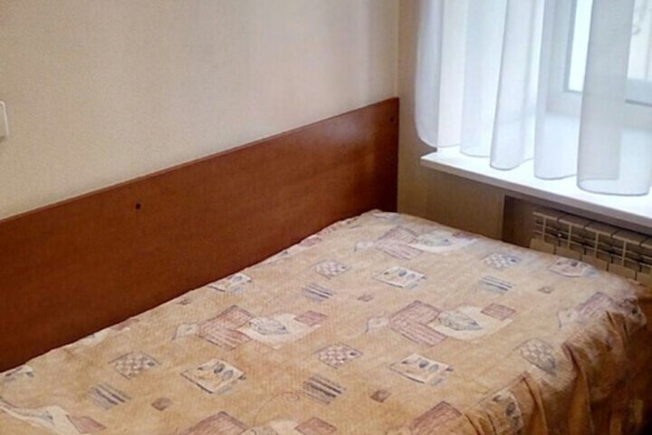 Room 9 of 39