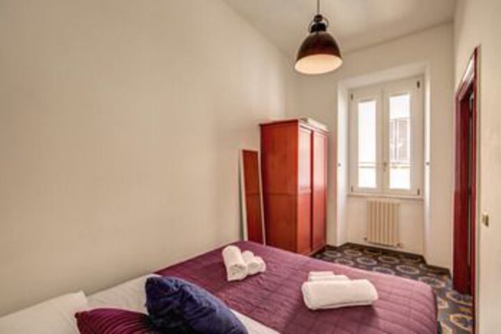 Room 92 of 330