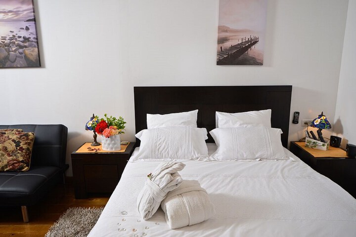 Room 32 of 110