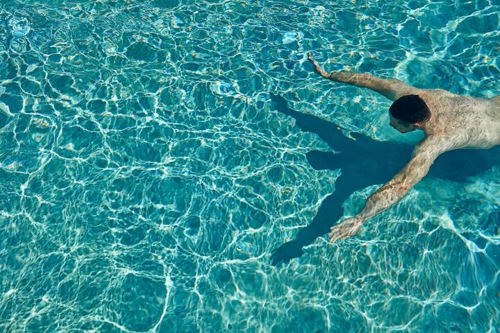 Hotel with Pool