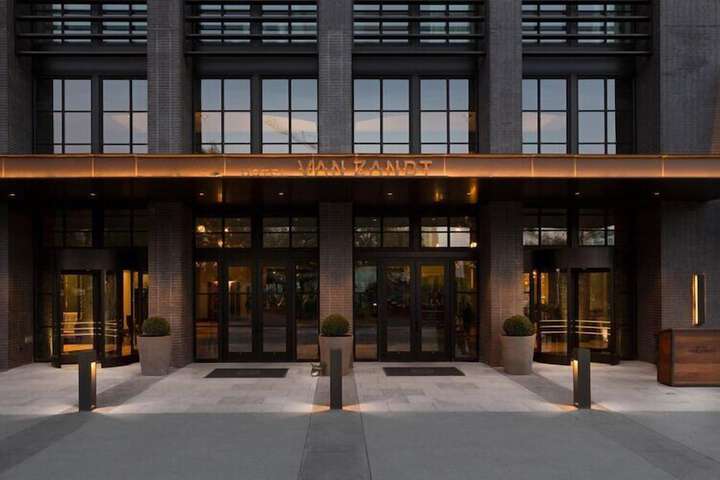 Hotel 118 of 121