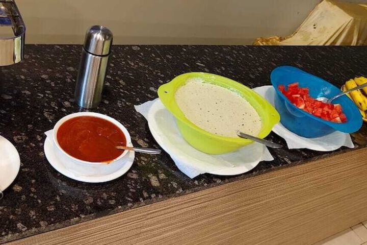 Breakfast/Coffee Service 24 of 32