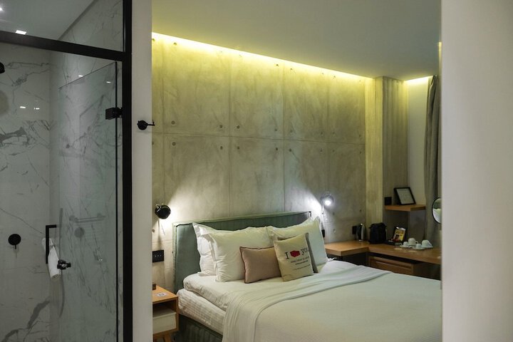 Room 30 of 52