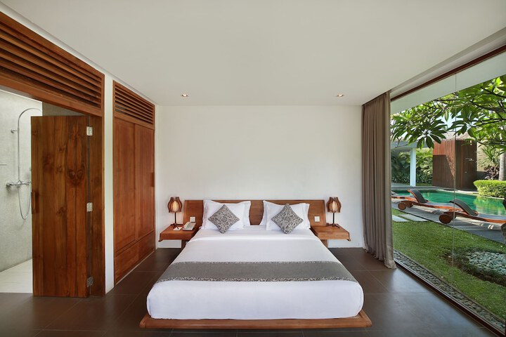 Room 12 of 85
