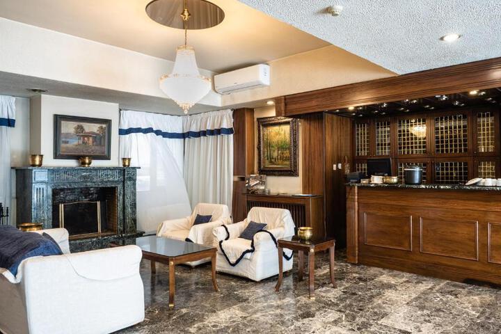 Hotel Elena