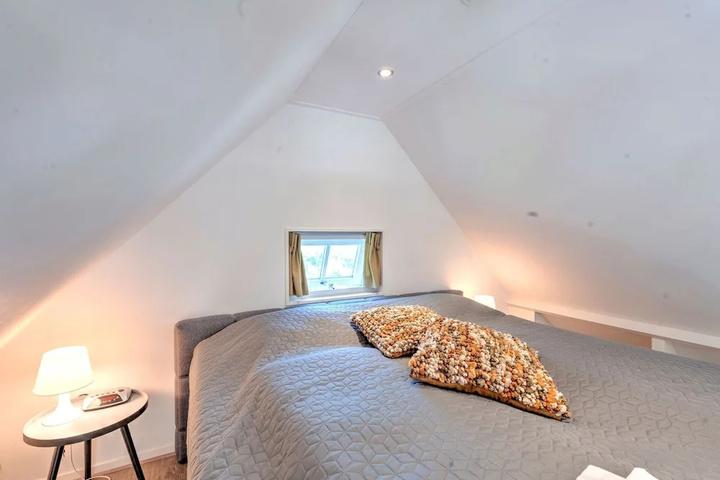 Modern Holiday Home in old Centre of Giethoorn With 2 Hours of Boat use