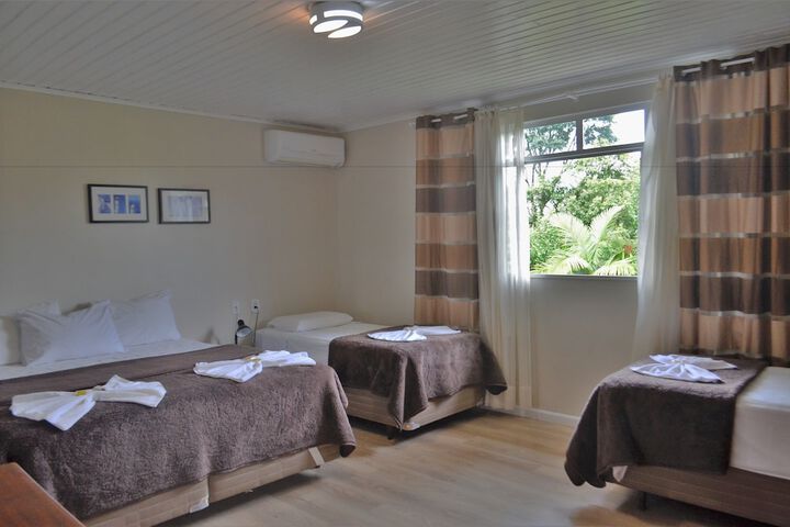 Room 3 of 53