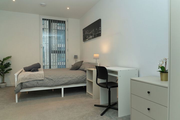Room 32 of 36