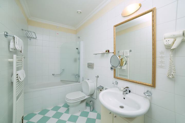 Bath Photo