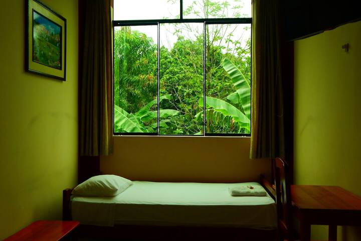 Room 2 of 44