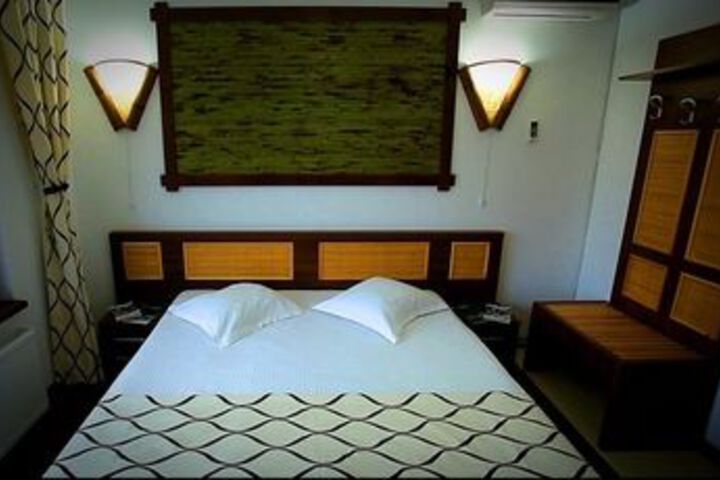 Room 16 of 35
