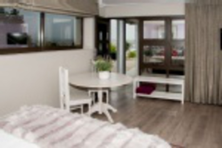 Room 220 of 252