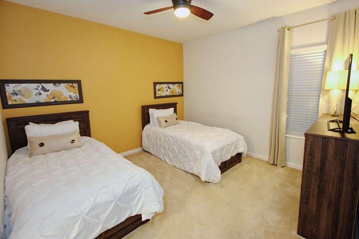 Room 13 of 50