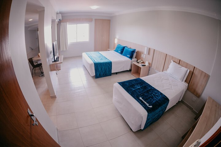 Room 8 of 21